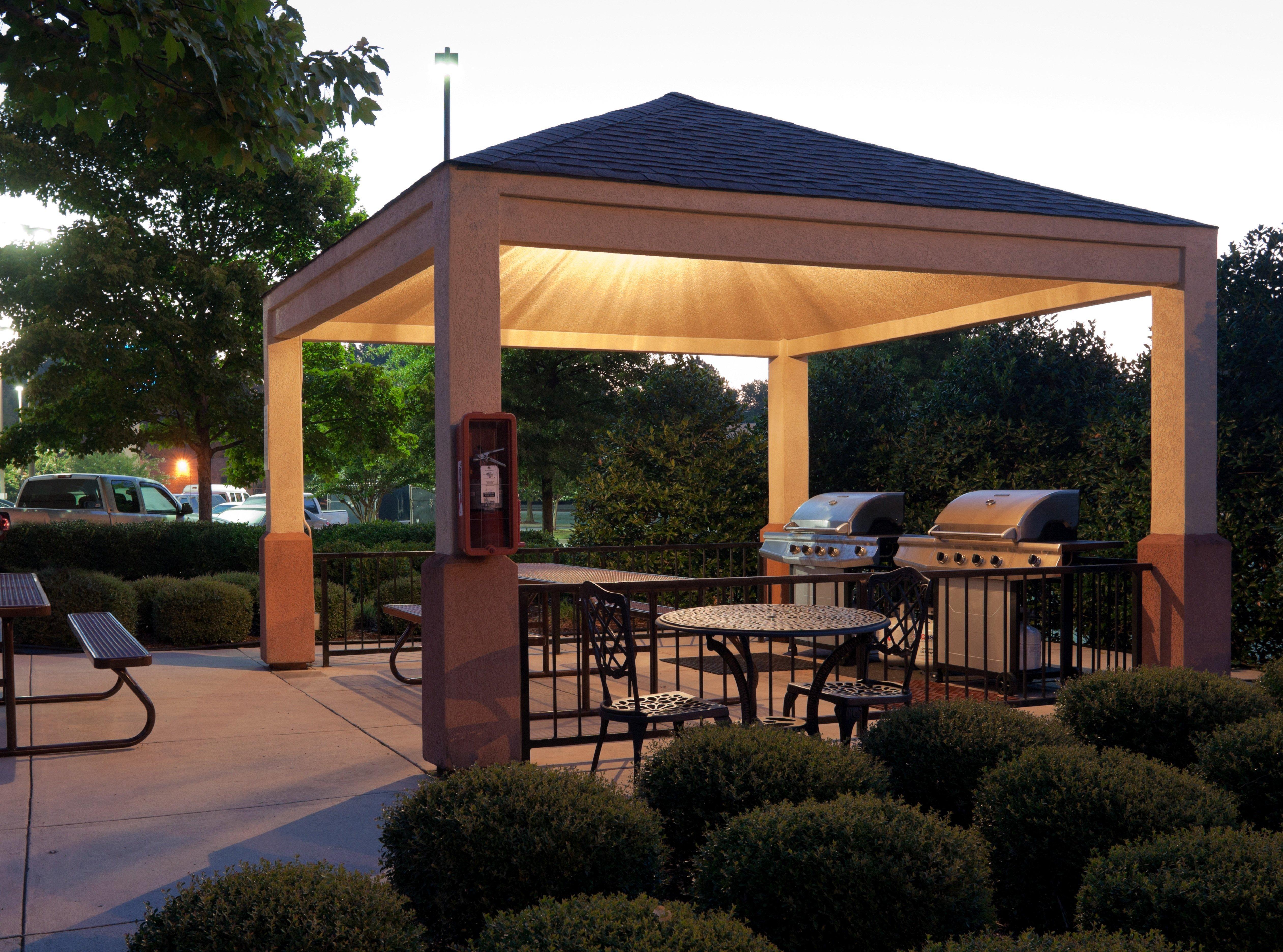 Sonesta Simply Suites Huntsville Research Park Экстерьер фото