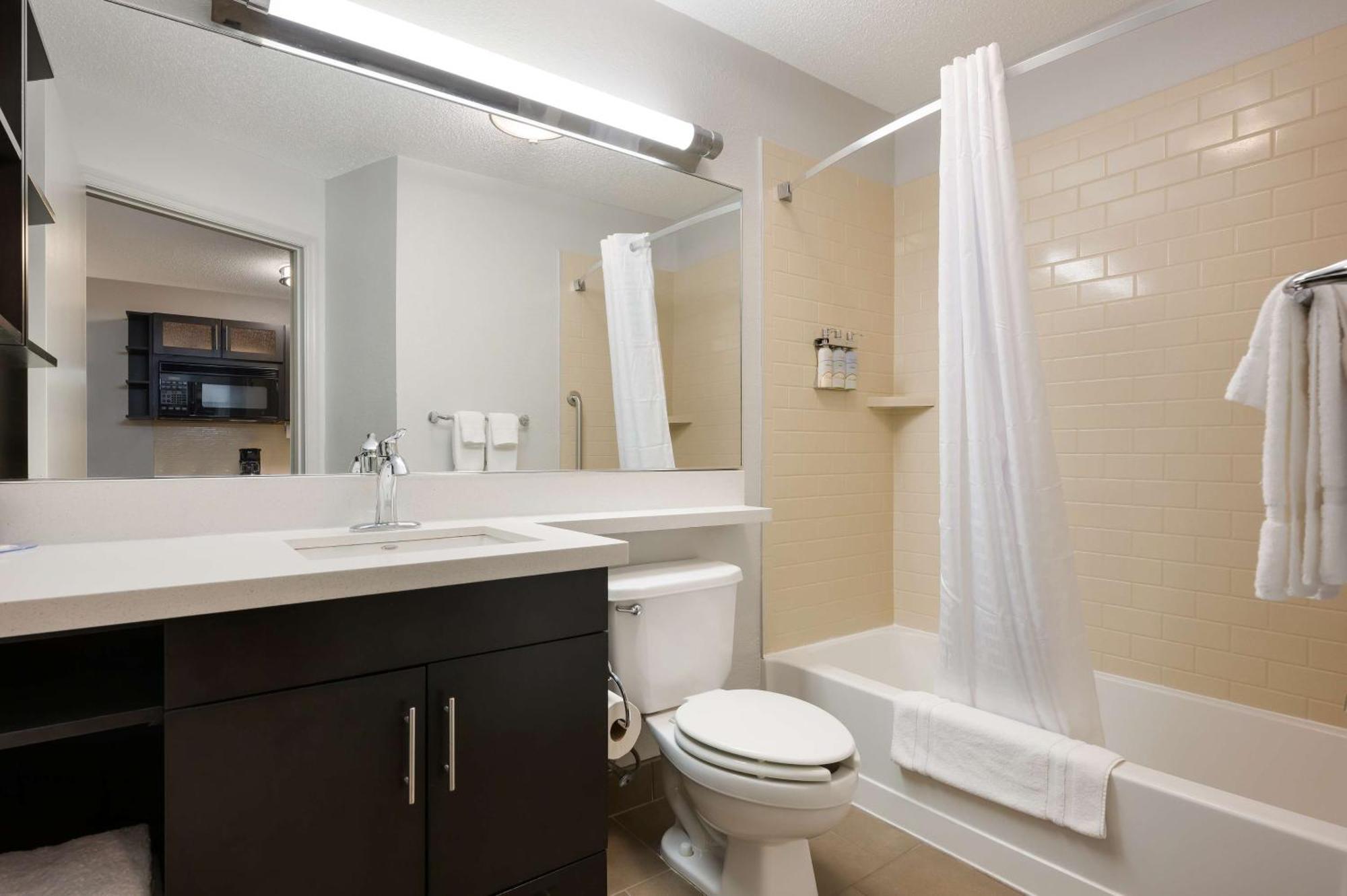 Sonesta Simply Suites Huntsville Research Park Экстерьер фото